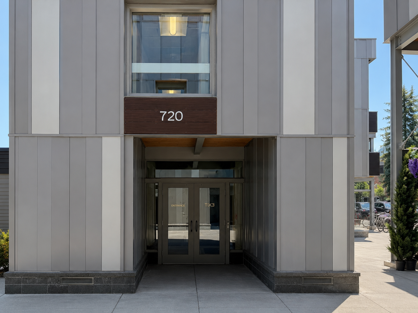 Located in downtown Aspen just two blocks from Gondola Plaza, Studio B